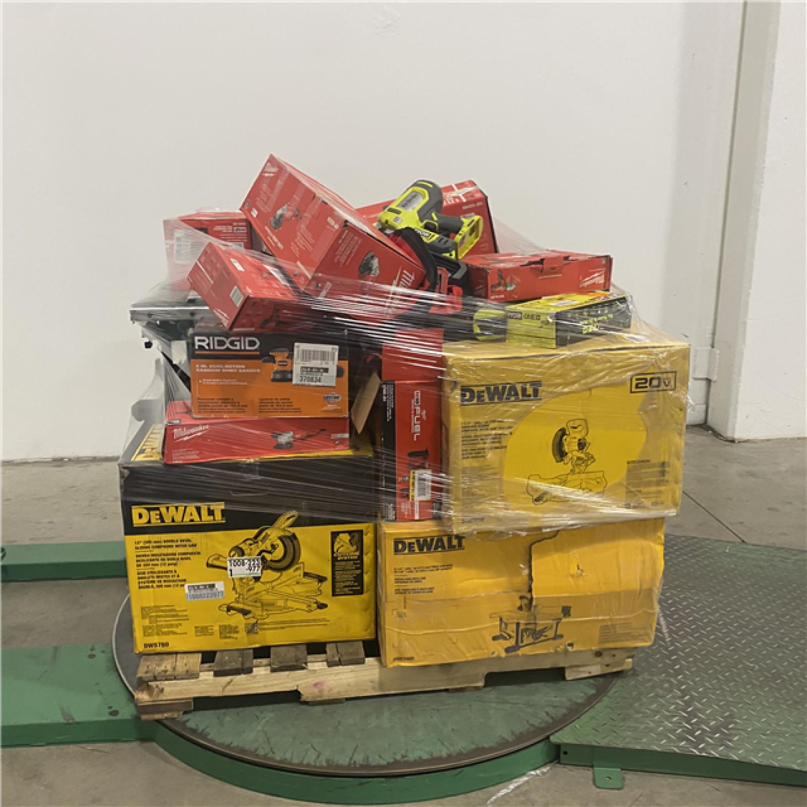 Dallas Location - As-Is Tool Pallet