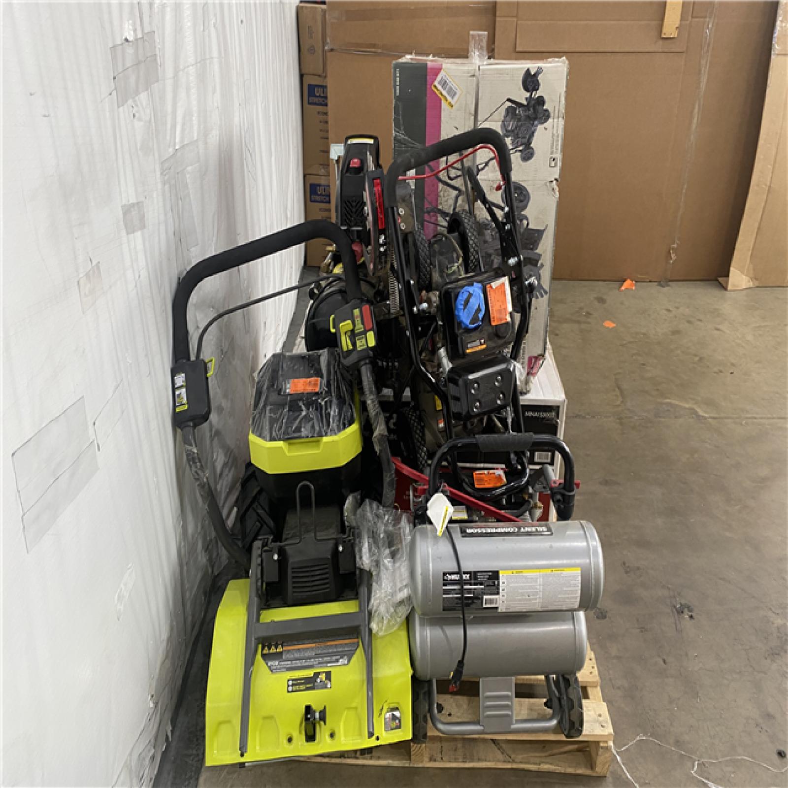 Houston Location AS IS - Outdoor Pallet