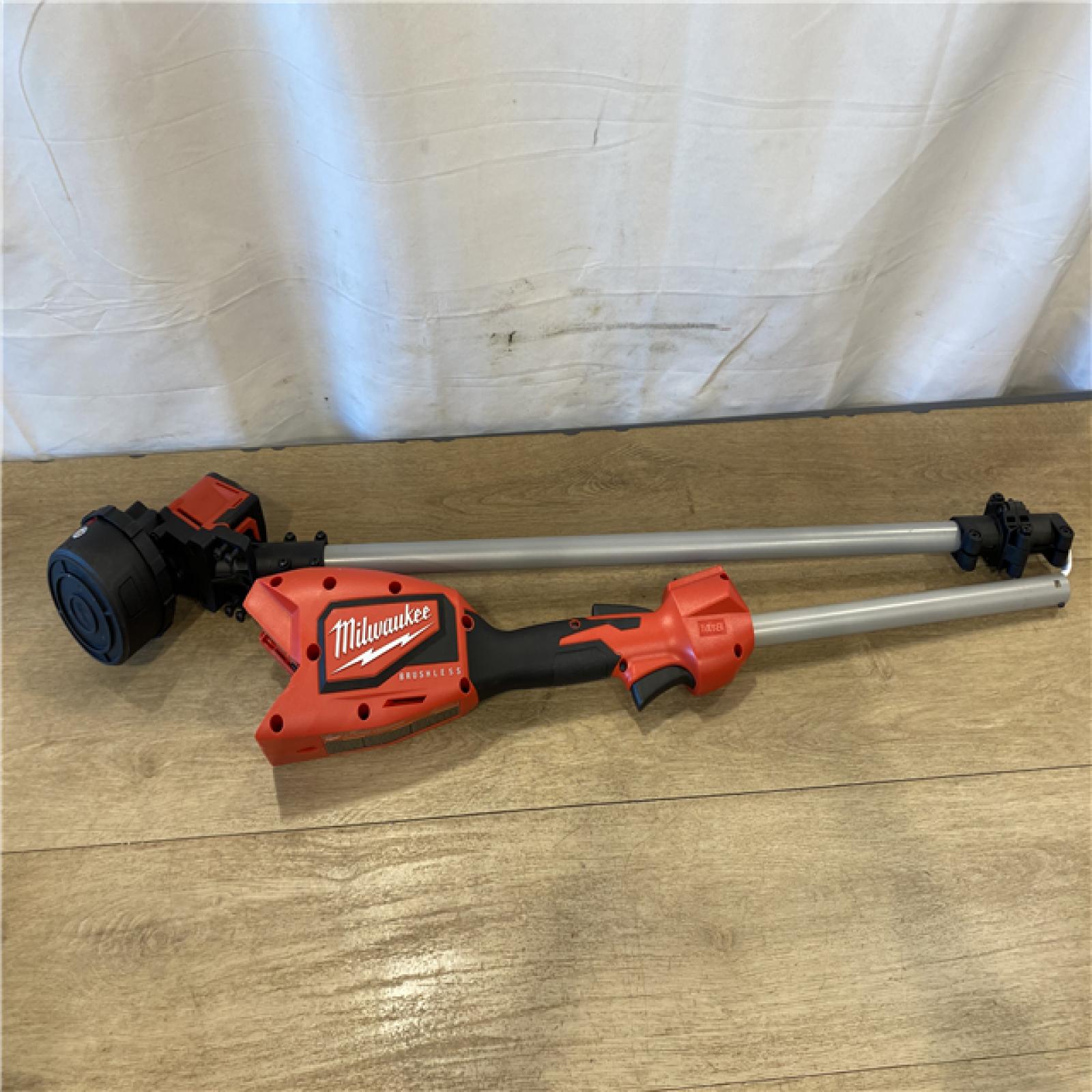 AS-IS Milwaukee 18V M18 Lithium-Ion Brushless Cordless String Trimmer Kit