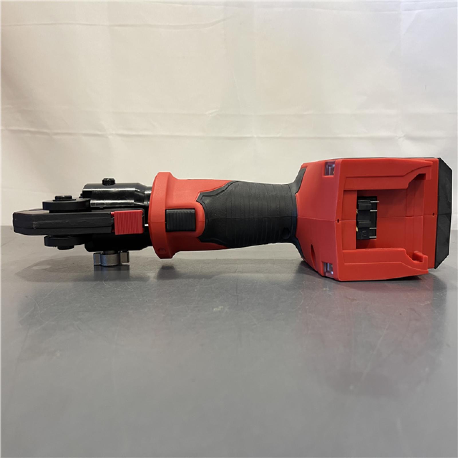 AS-IS - M18 18V Lithium-Ion Cordless Short Throw Press Tool Kit with 3 PEX Crimp Jaws (2) 2.0 Ah Batteries and Charger