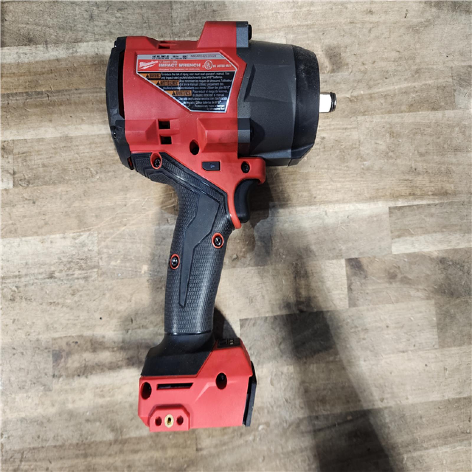 HOUSTON LOCATION - AS-IS Milwaukee FUEL 18V Lithium-Ion Brushless Cordless 1/2 in. Impact Wrench w/Friction Ring Kit