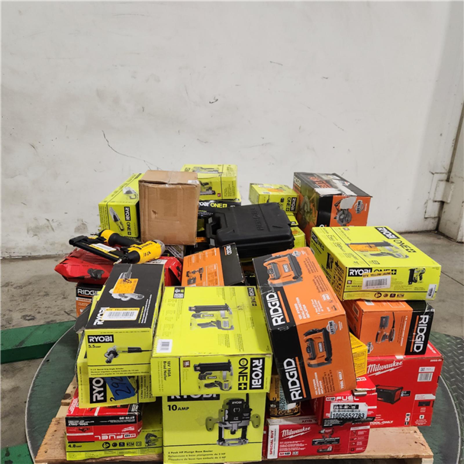 Dallas Location - As-Is Tool Pallet