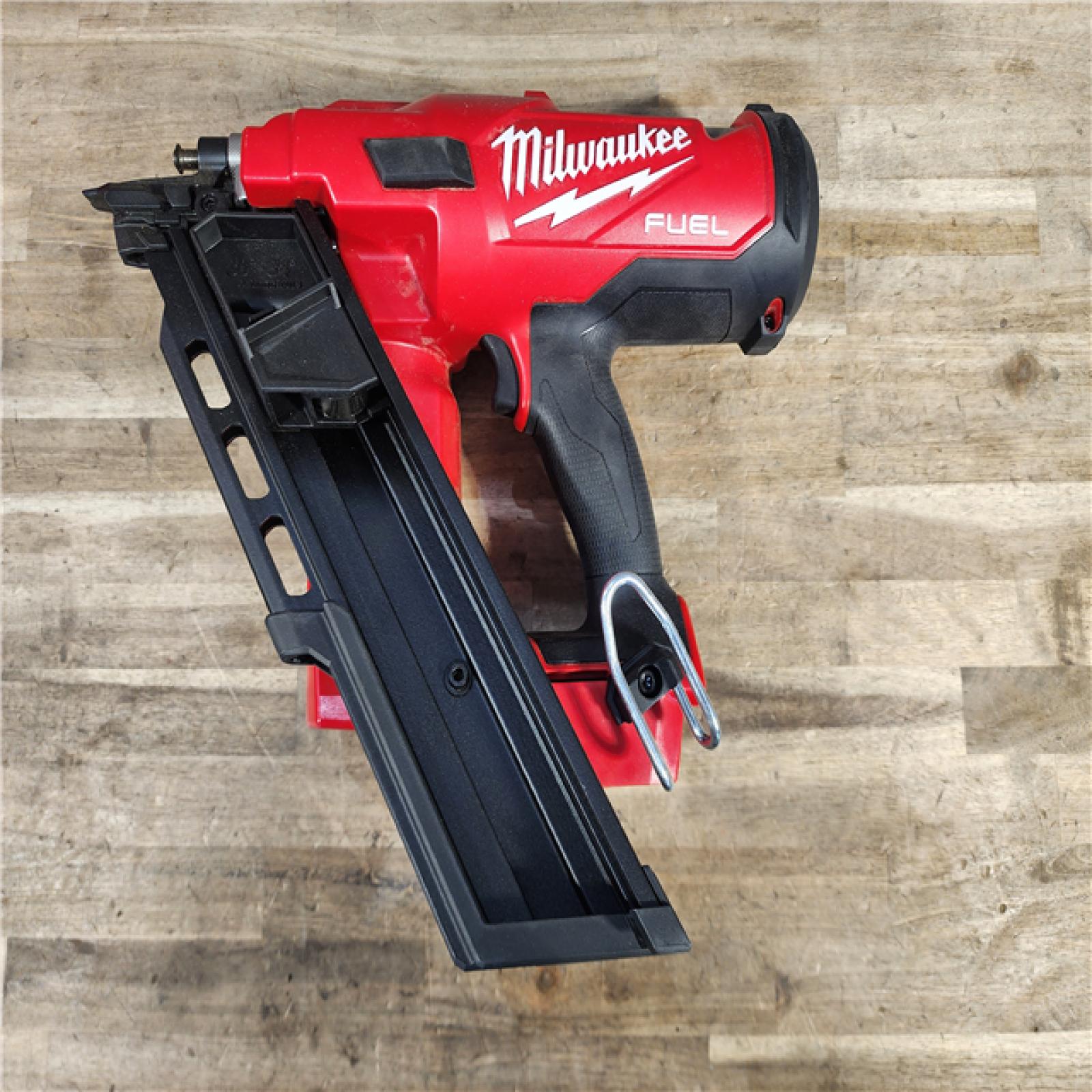 HOUSTON LOCATION - AS-IS Milwaukee M18 FUEL 30 Degree Framing Nailer (TOOL ONLY)