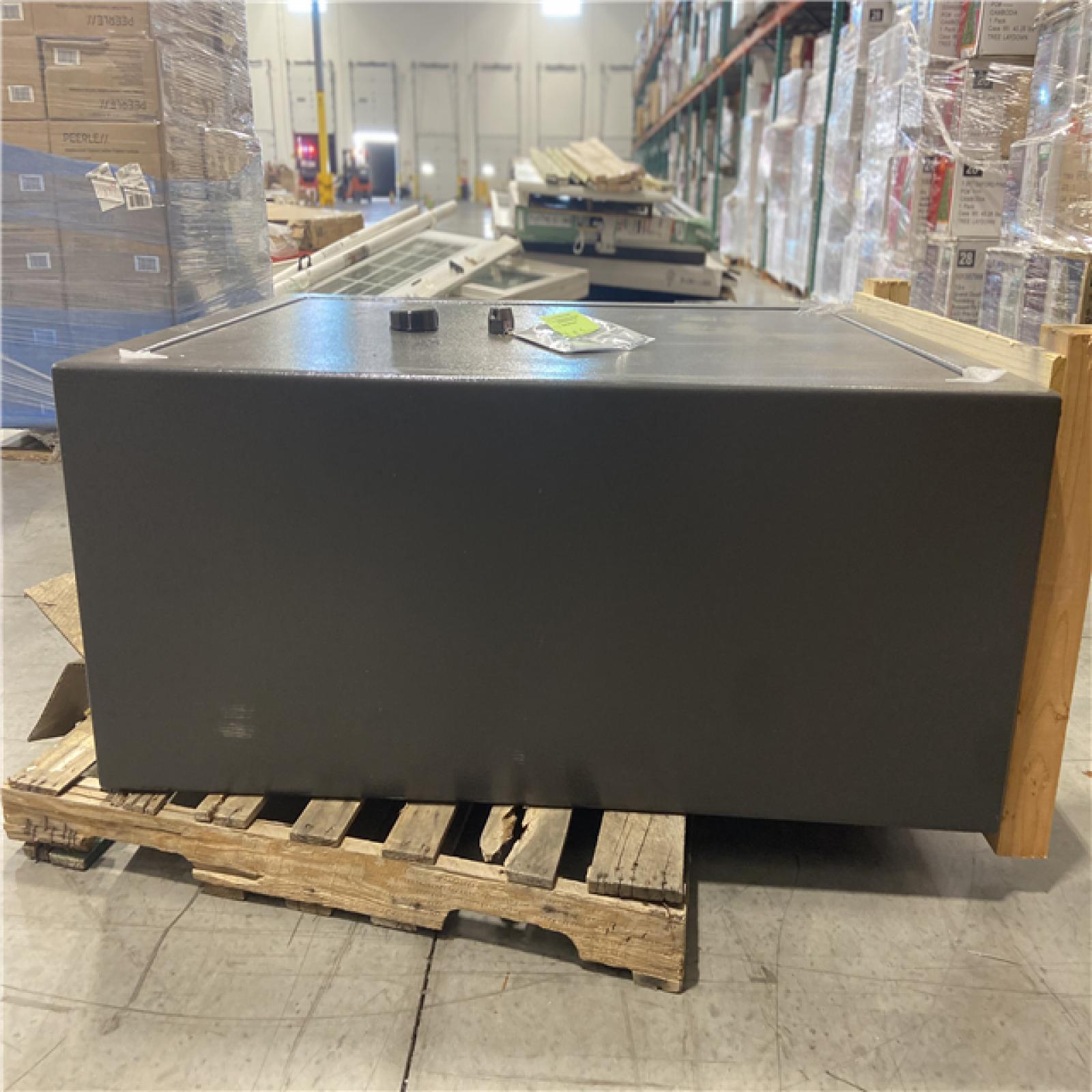 DALLAS LOCATION -LIBERTY SAFE Federal 48-Gun 75-Min fire rating EMP E-Lock  60.5 in. H x 42 in. W x 22 in. D  Gray Marble Gun Safe