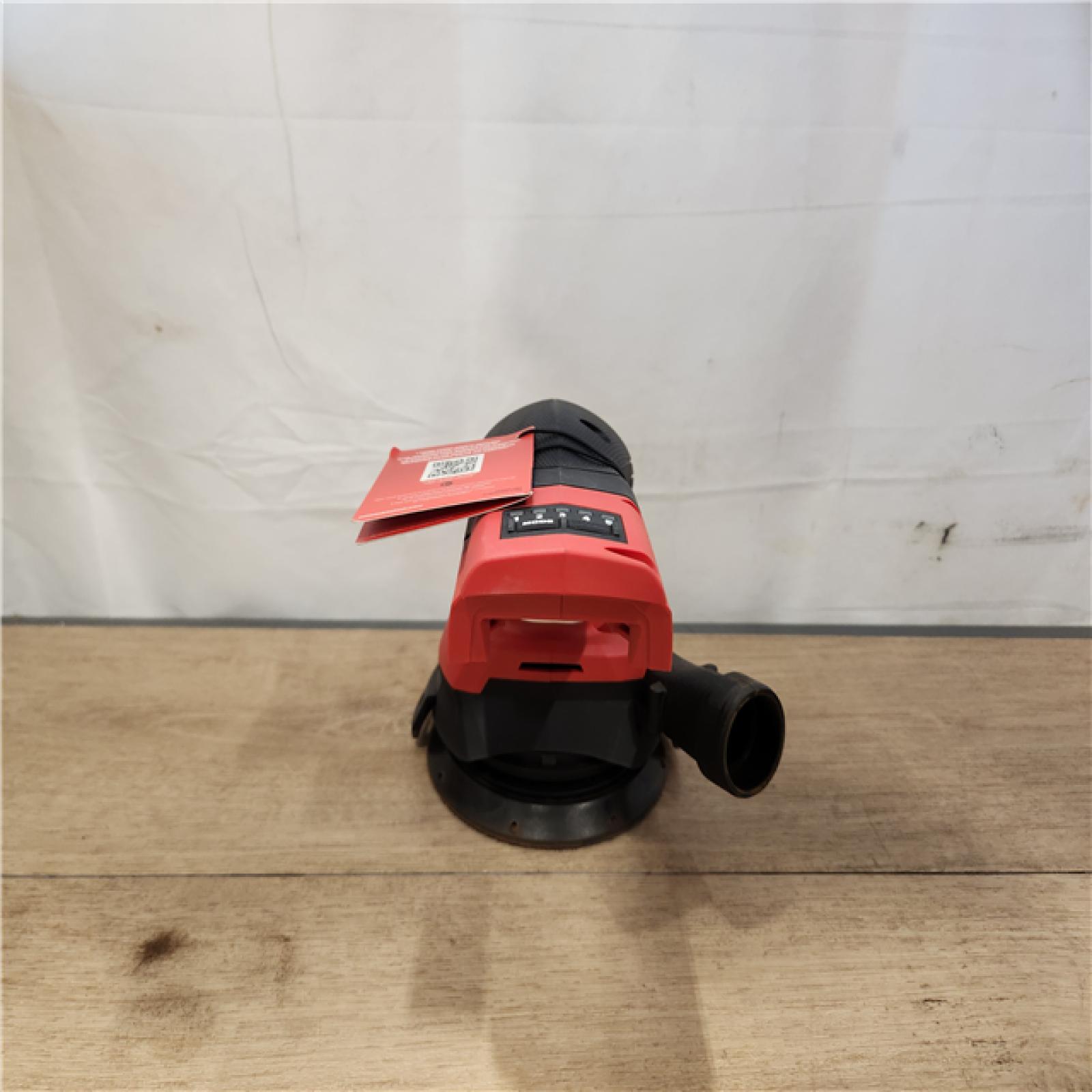 AS-IS- Milwaukee 18V Lithium-Ion Brushless Cordless FUEL 5 in. Random Orbit Sander (Tool-Only)