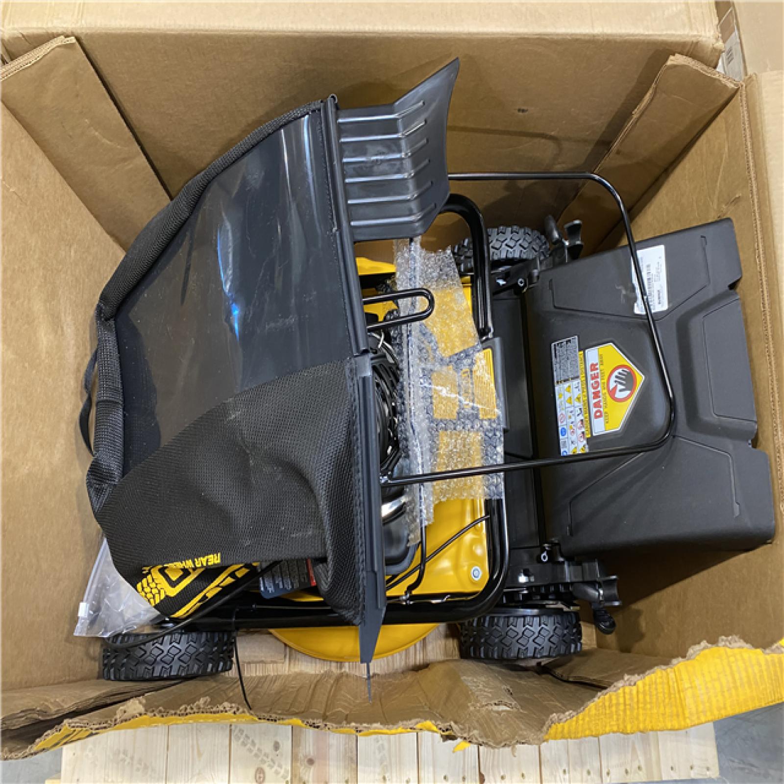 DALLAS LOCATION - DEWALT 21 in. 150cc Briggs and Stratton 625ex Engine Rear Wheel Drive 2-in-1 Gas Self Propelled Walk Behind Lawn Mower