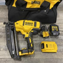 AS-IS DEWALT 20V MAX XR 16-Gauge Electric Cordless Angled Finishing Nailer Kit