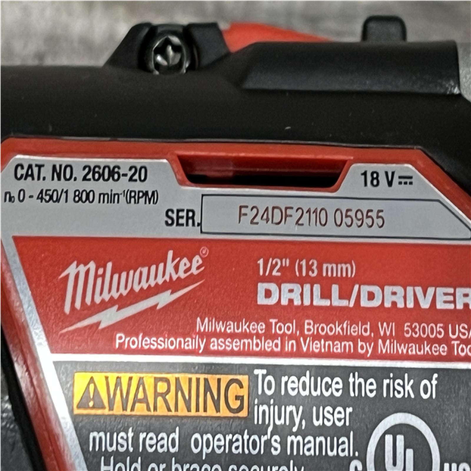 AS-IS Milwaukee 18V Lithium-Ion Cordless Drill Driver/Impact Driver Combo Kit