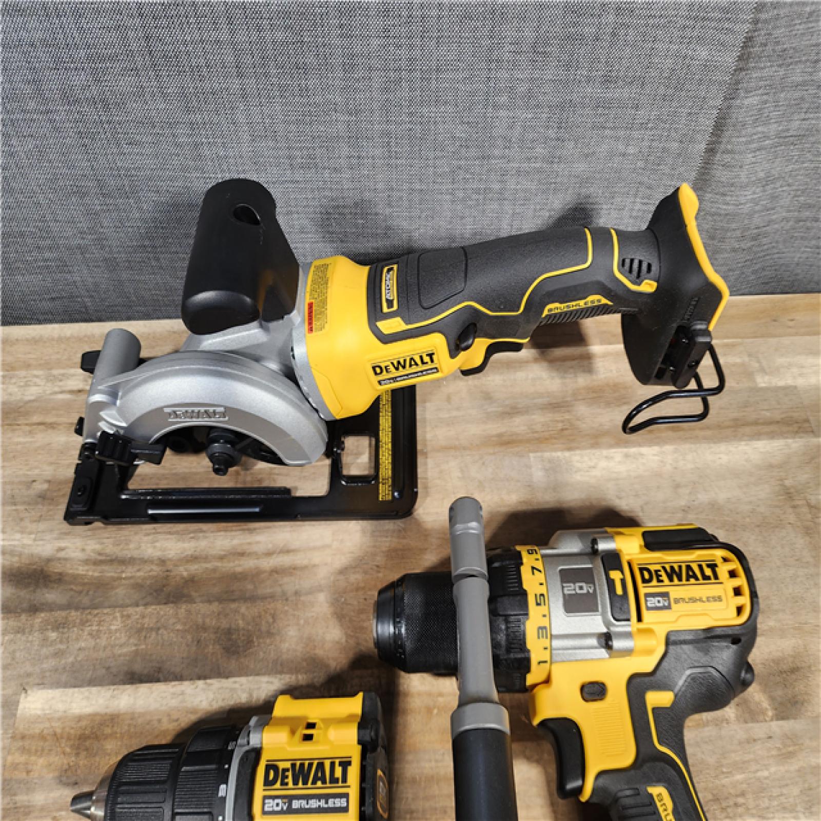 HOUSTON LOCATION - AS-IS DEWALT 4 TOOL COMBO KIT W/ (2) BATTERY & CHARGER