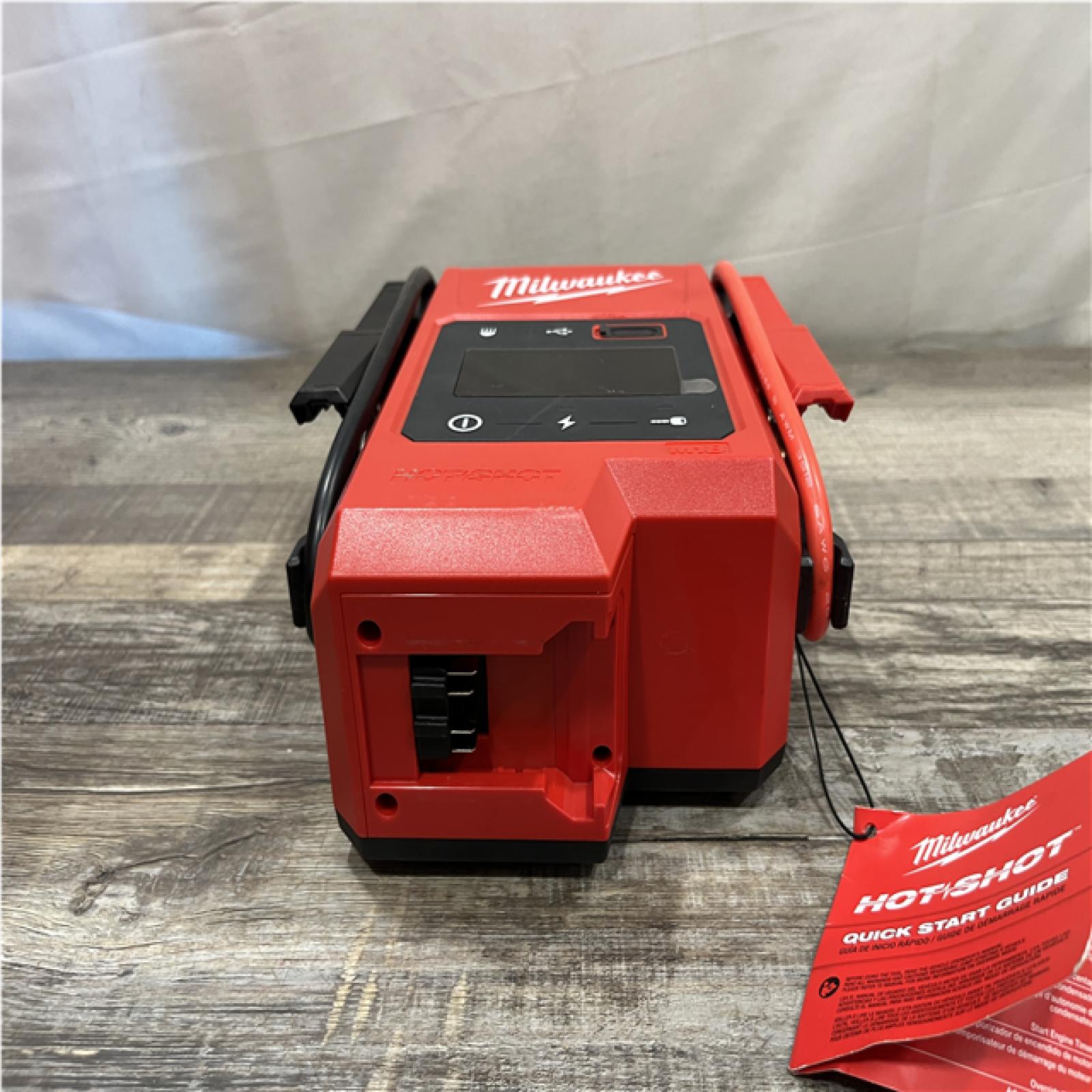 AS-IS Milwaukee 18V Lithium-Ion Cordless 2000 Peak Amp HOTSHOT Jump Starter (Tool-Only)