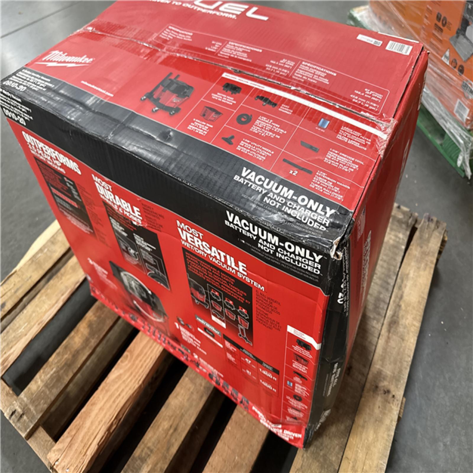 California NEW Milwaukee 6 Gallon Wet/Dry Vacuum (No Battery or Charger)