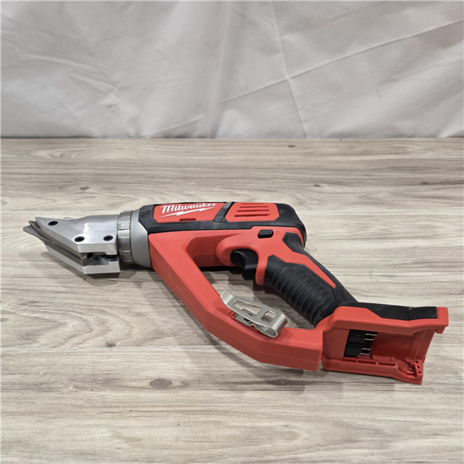 AS-IS Milwaukee M18 18 Cordless 18-gauge Double Cut Metal Shear (Tool-Only)