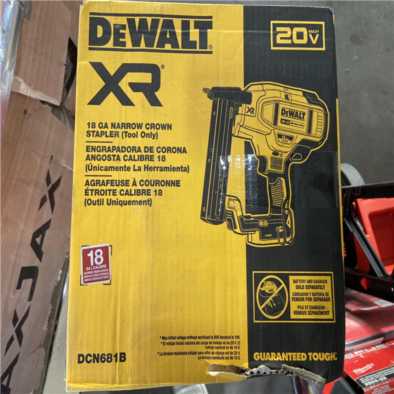 LIKE NEW! - DEWALT 20V MAX XR Lithium-Ion Cordless 18-Gauge Narrow Crown Stapler (Tool Only)