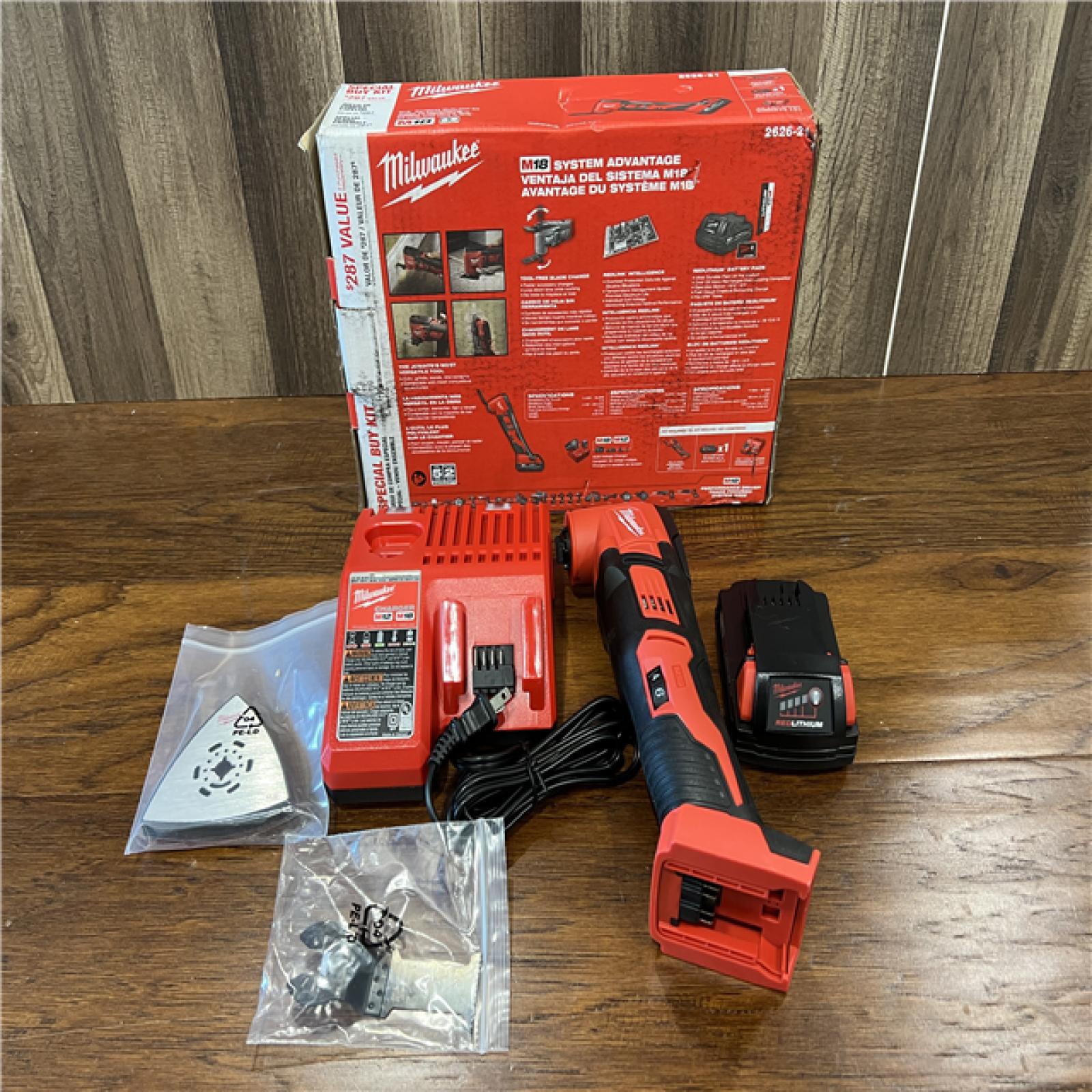 AS-IS Milwaukee 2626-21 M18 18-Volt Lithium-Ion Cordless Oscillating Multi-Tool Kit