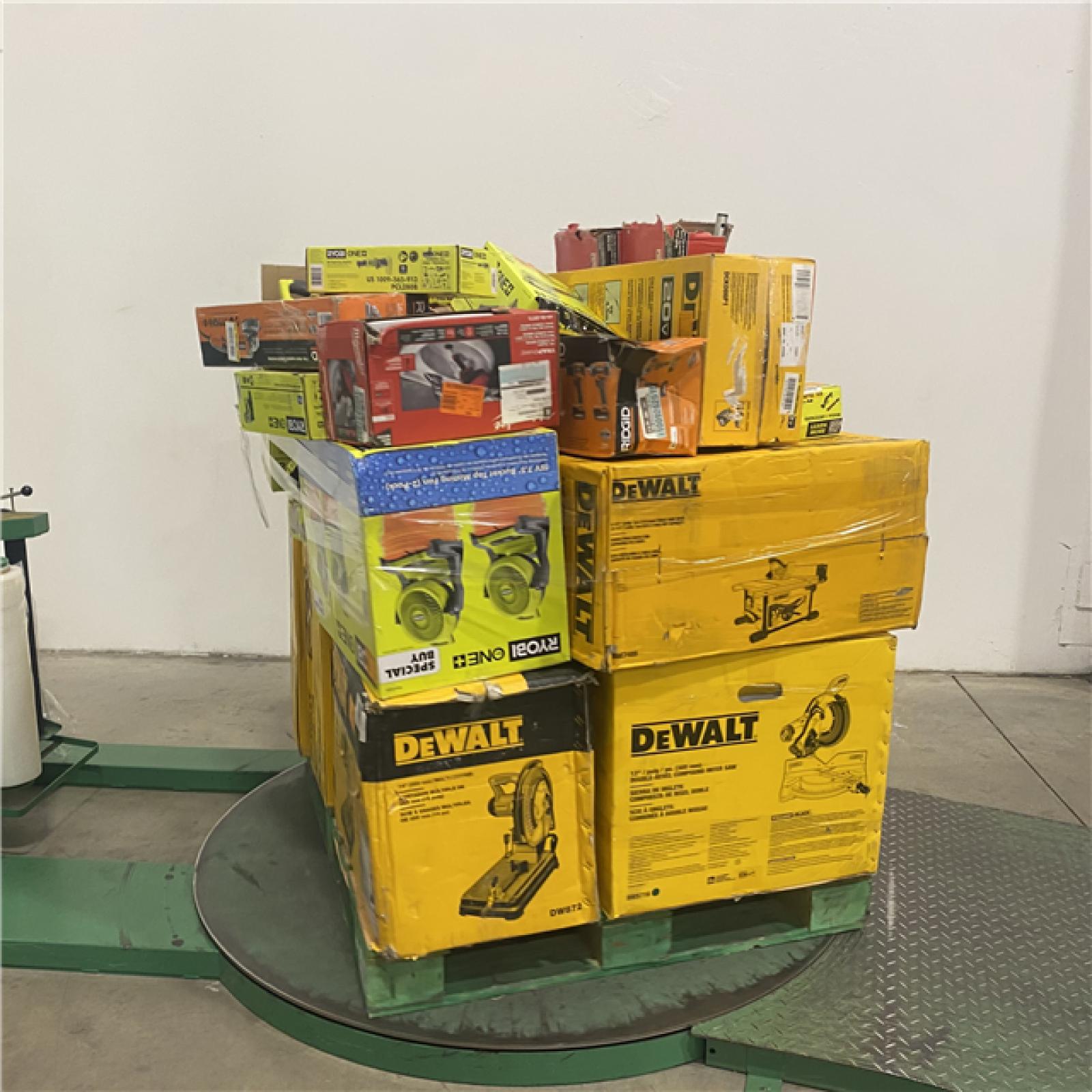 Dallas Location - As-Is Tool Pallet