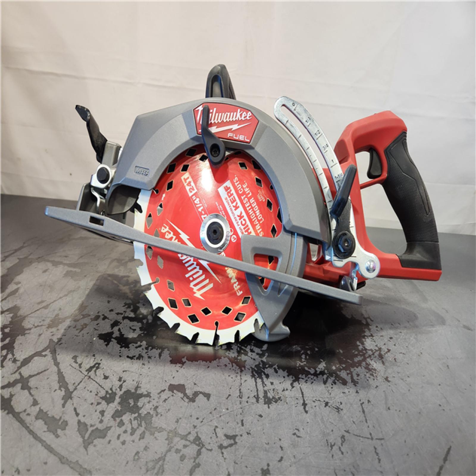 AS-IS- Milwaukee FUEL 18V Lithium-Ion Cordless 7-1/4 in. Rear Handle Circular Saw (Tool-Only)