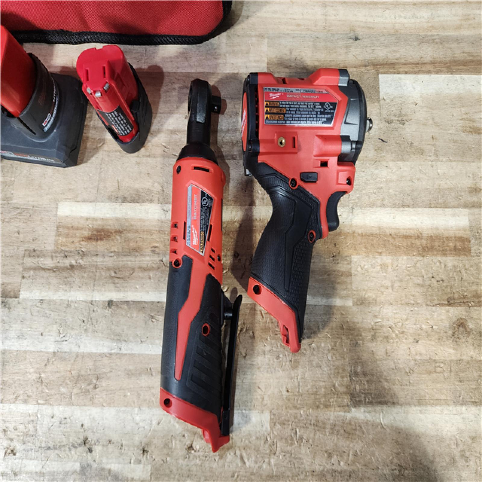 HOUSTON LOCATION - AS - IS Milwaukee 2 Tool Combo Kit W/ (2) Battery & Charger