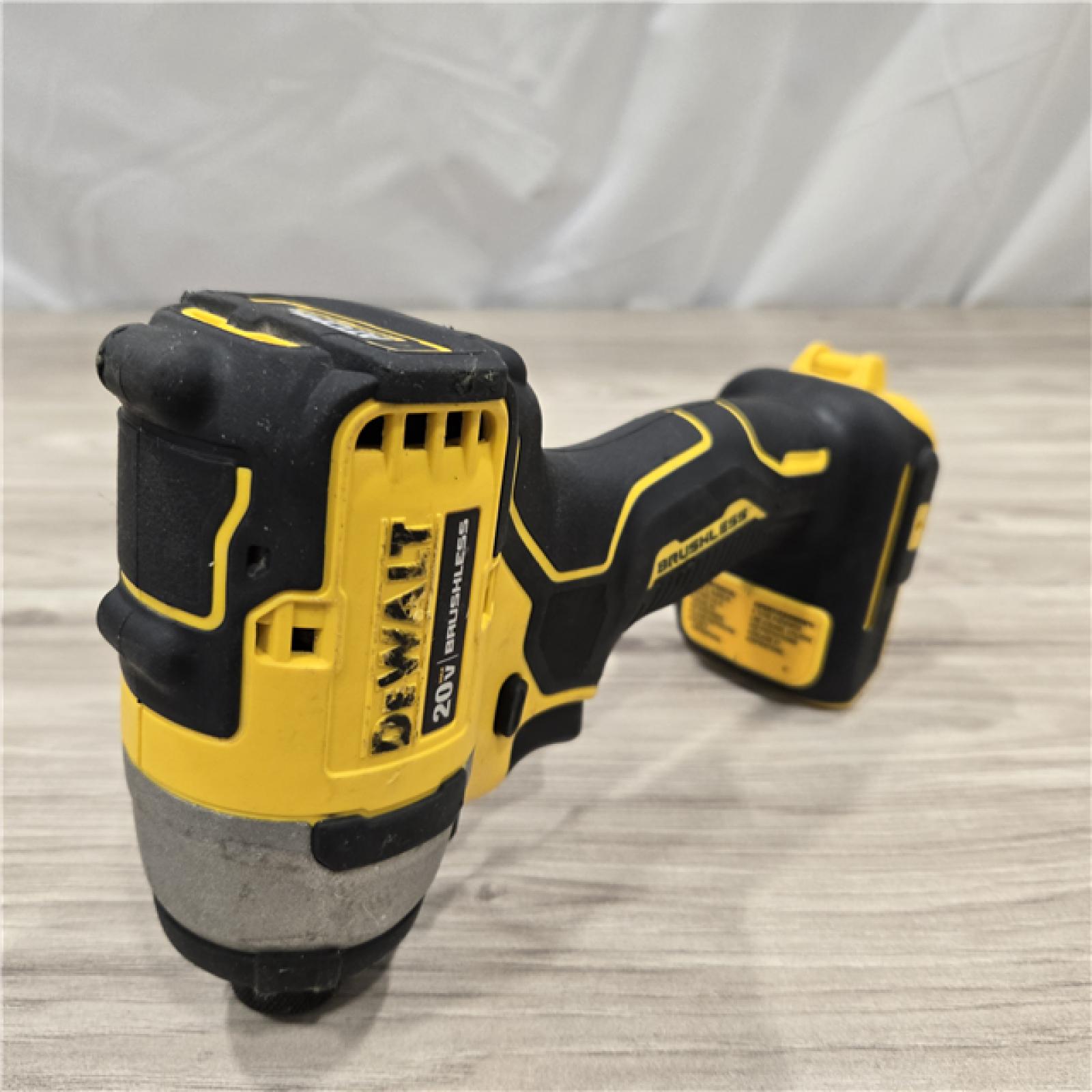 AS-IS DeWALT ATOMIC 20V MAX Cordless Compact Impact Driver Kit