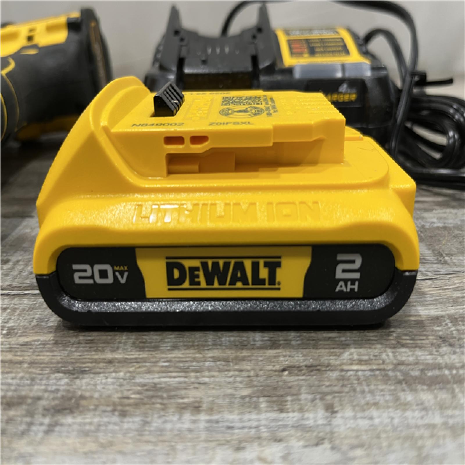 AS-IS DEWALT Atomic 20V Lithium-Ion Cordless Compact 1/2 in. Drill/Driver Kit