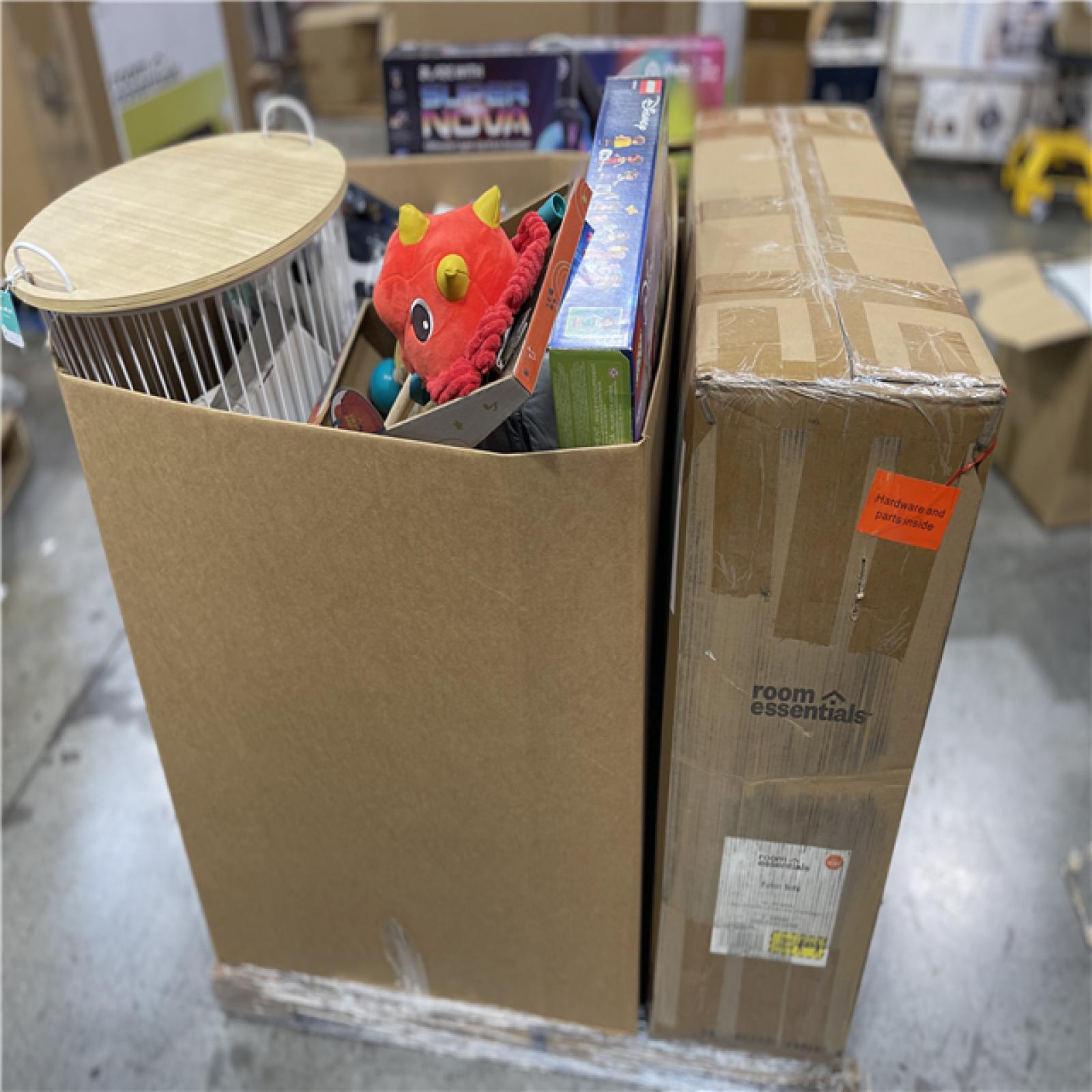 DALLAS LOCATION - NEW! BULLSEYE MIXED PALLET