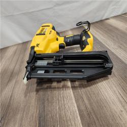 LIKE NEW! - DEWALT 20V MAX XR 16-Gauge Lithium-Ion Cordless Finish Nailer (Tool Only)