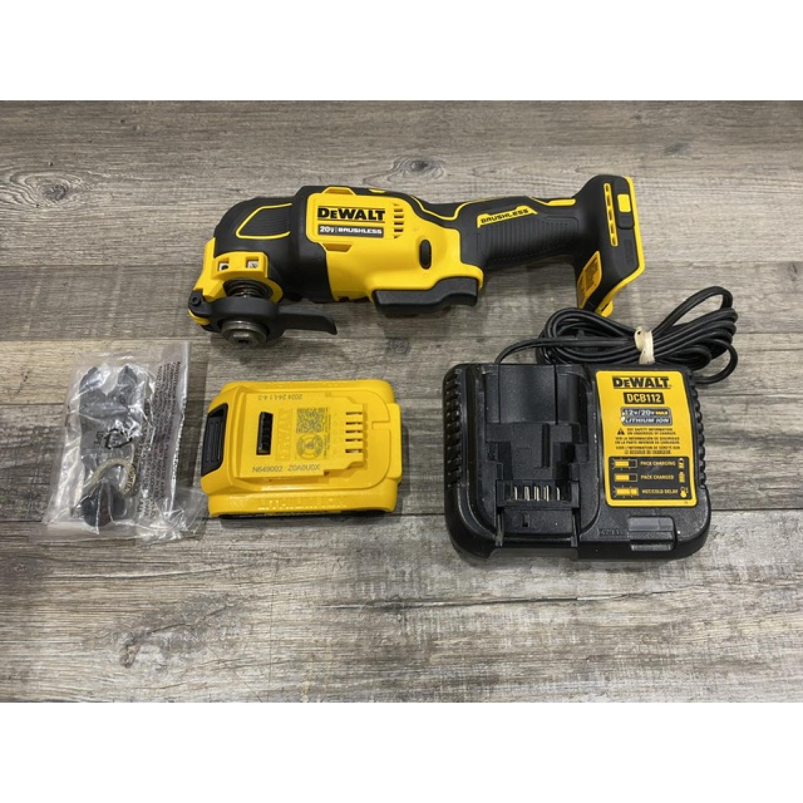 AS-IS DEWALT ATOMIC 20V MAX Cordless Brushless Oscillating Multi Tool Kit