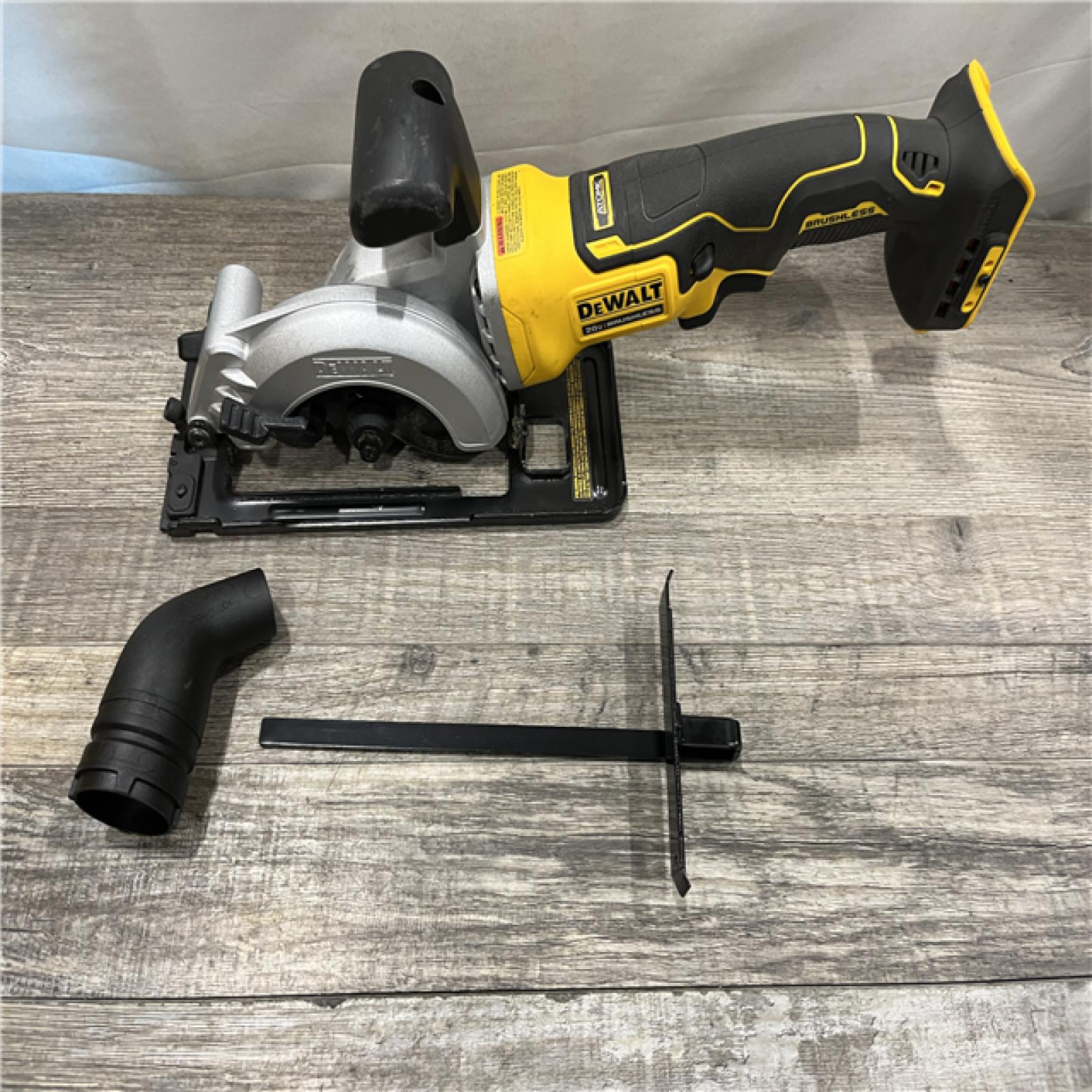 AS-IS DEWALT ATOMIC 20V MAX Cordless Brushless 4-1/2 in. Circular Saw (Tool Only)