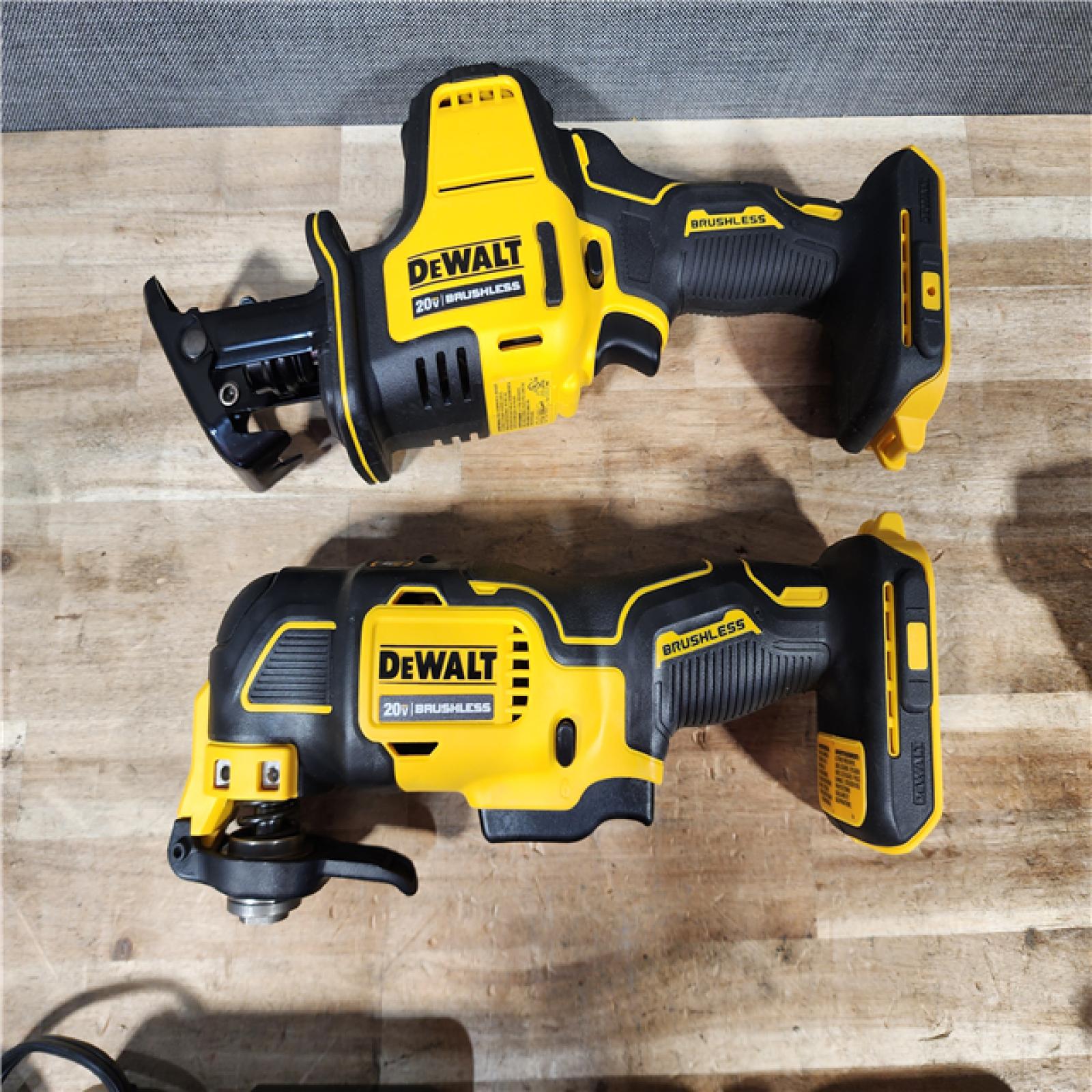 HOUSTON LOCATION - AS - IS DEWALT 2 TOOL COMBO KIT W/ (4) BATTERY & CHARGER