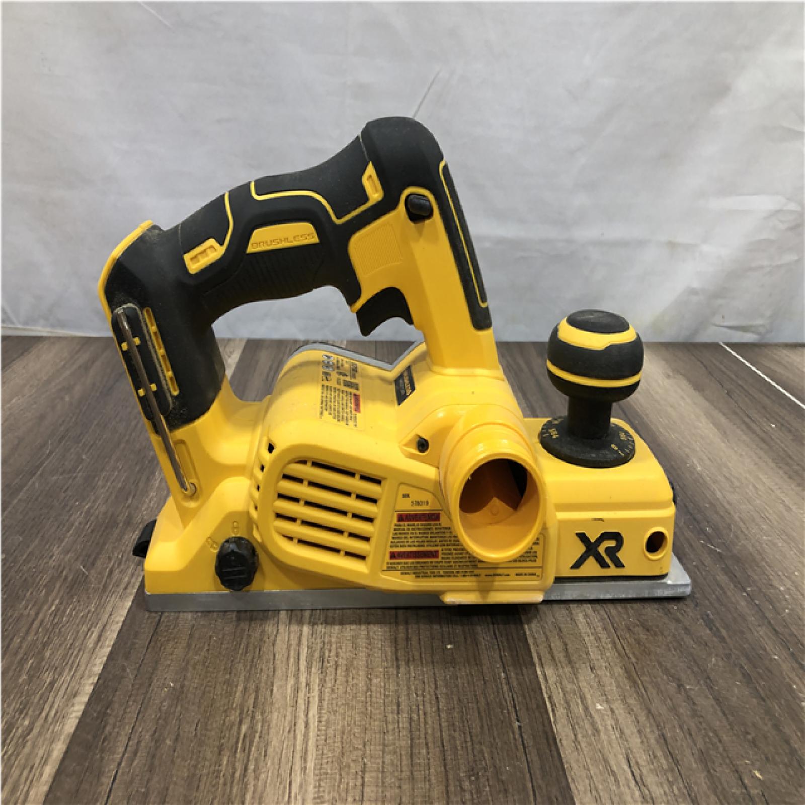 AS-IS DEWALT 20V MAX XR Cordless Brushless 3-1/4 in. Planer (Tool Only)