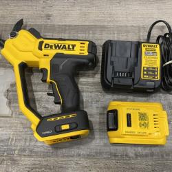 AS-IS DEWALT 20V MAX Cordless Battery Powered Pruner Kit