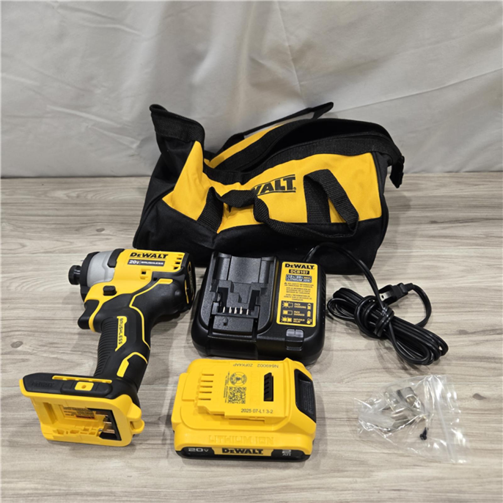 AS-IS DeWALT ATOMIC 20V MAX Cordless Compact Impact Driver Kit