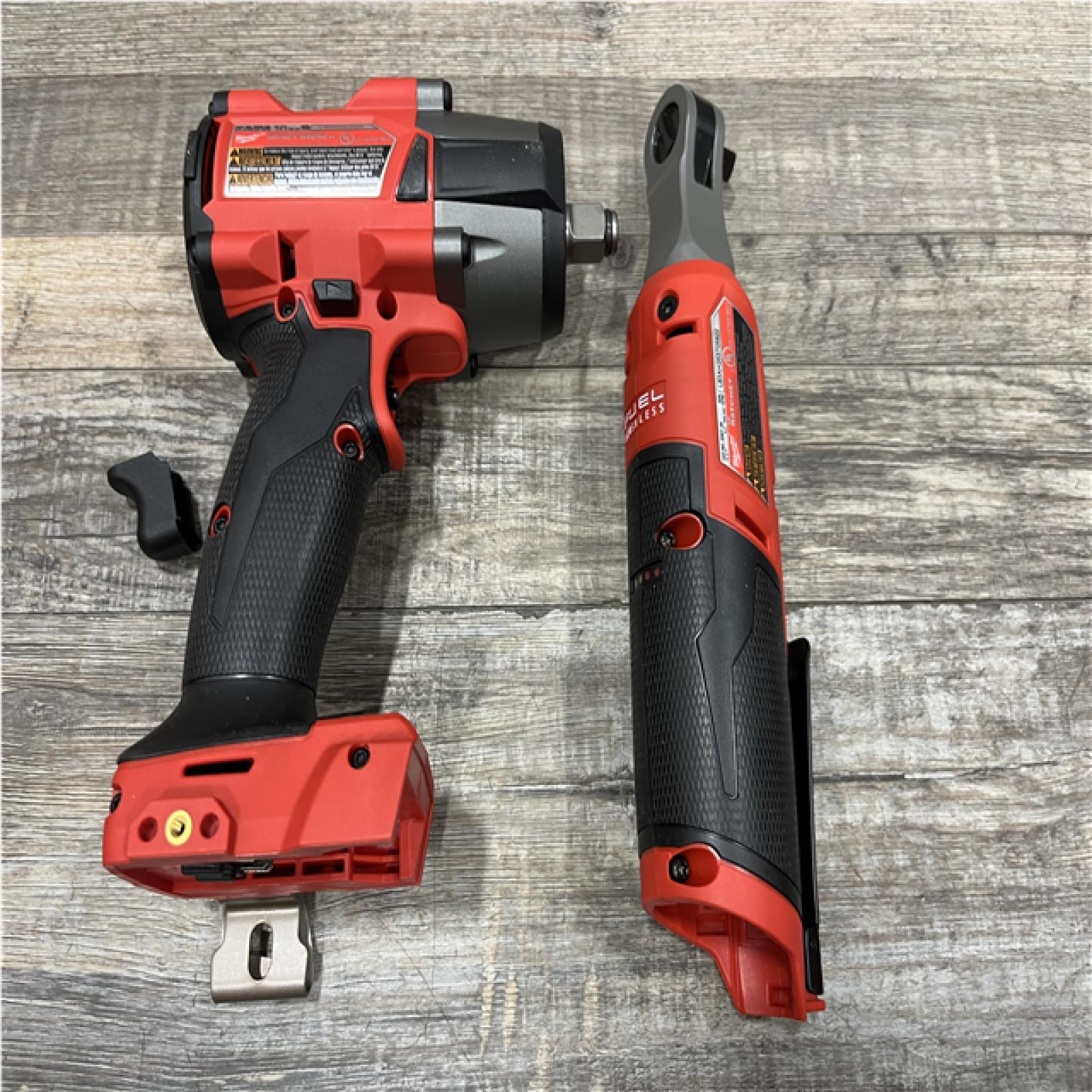 AS-IS Milwaukee FUEL 18V Cordless Mid Torque 1/2 in. Impact Wrench w/ 12 FUEL 3/8 in. Ratchet Combo Kit