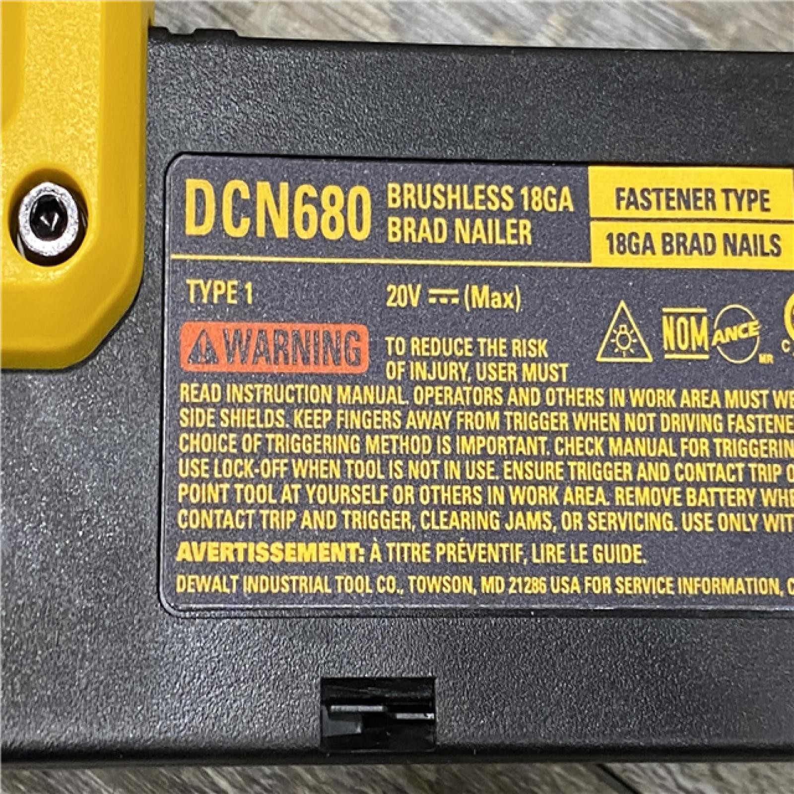 AS-IS DEWALT 20V MAX XR 18 Gauge Brad Nailer Kit