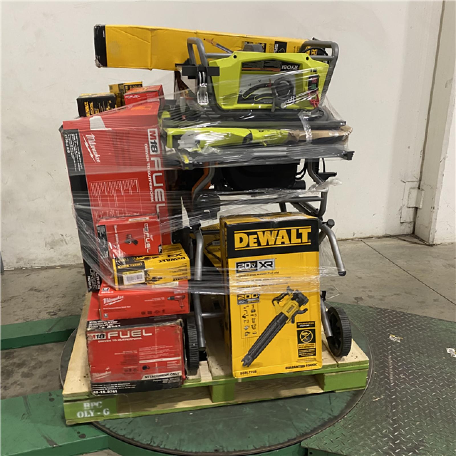 Dallas Location - As-Is Tool Pallet