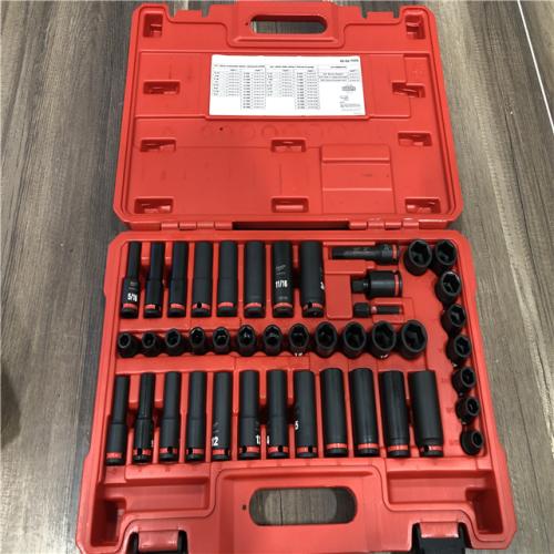 AS-IS Milwaukee SHOCKWAVE 3/8 in. Drive SAE and Metric 6 Point Impact Socket Set (43-Piece)