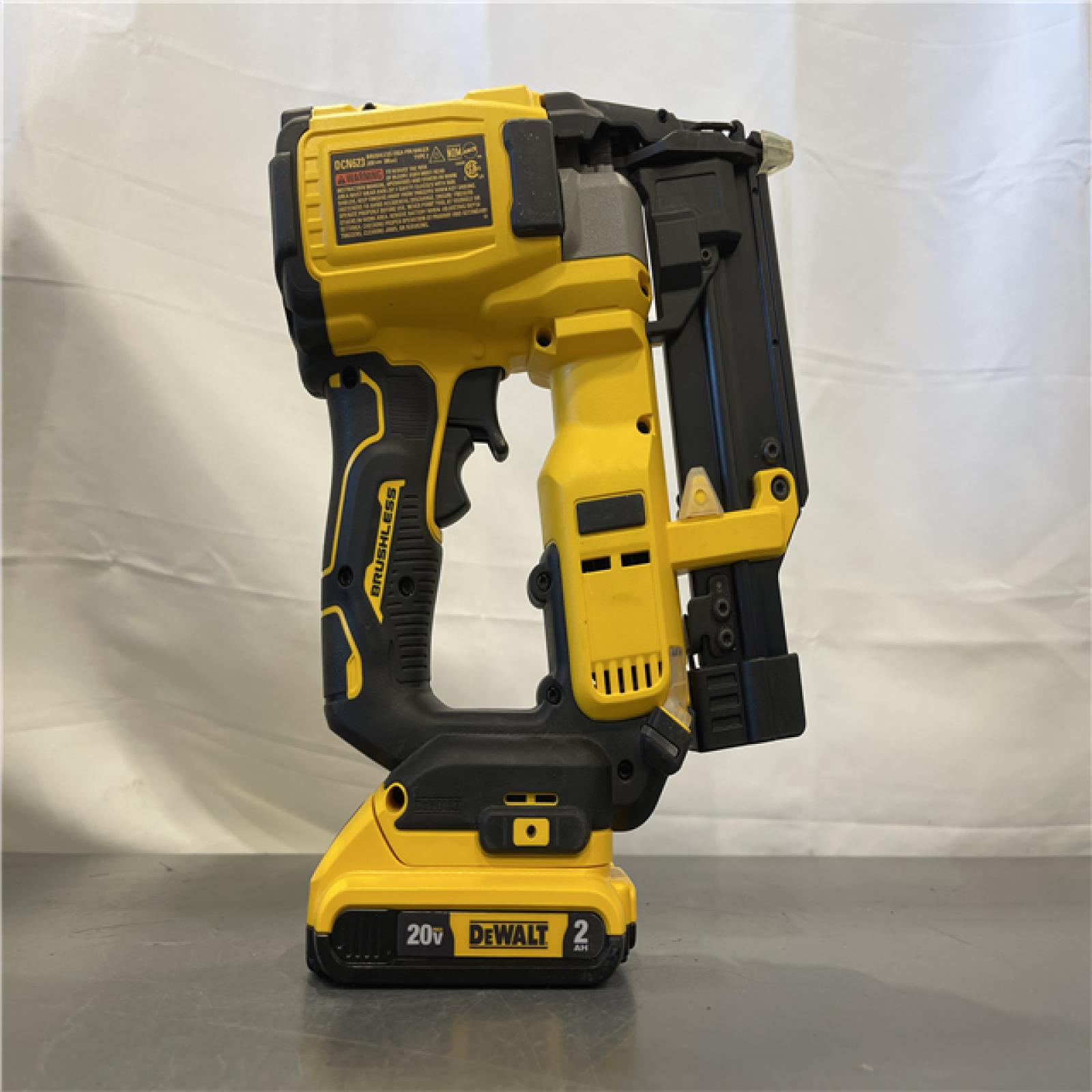 AS-IS - DeWalt ATOMIC 20V MAX Lithium Ion Cordless 23 Gauge Pin Nailer Kit