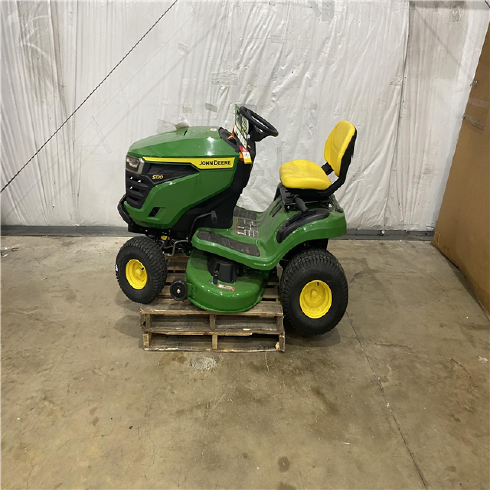 Houston Location - AS-IS Outdoor Power Equipment john deere s120 42 in