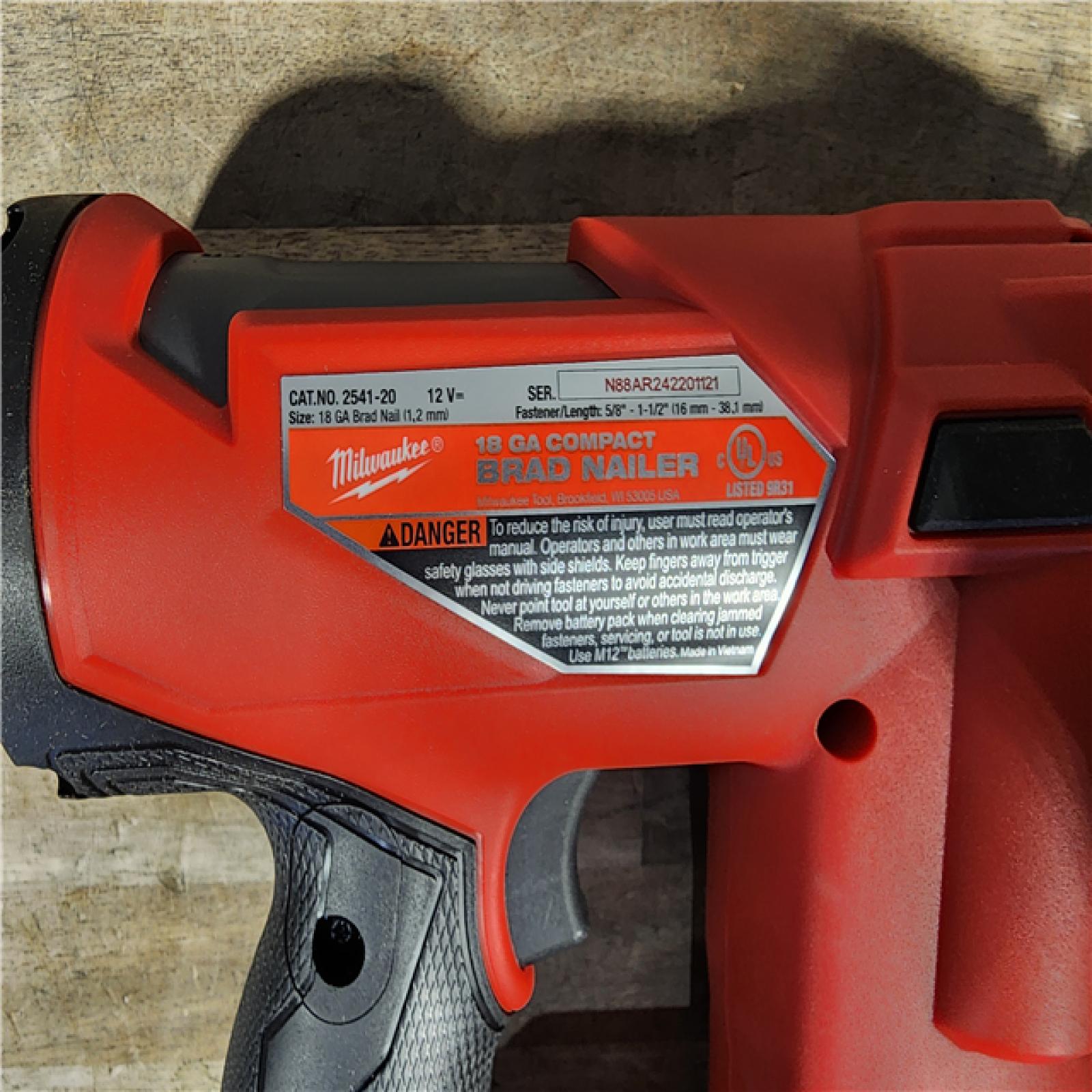 HOUSTON LOCATION - AS-IS M12 FUEL 12-Volt Lithium-Ion Brushless Cordless 18-Guage Compact Brad Nailer (Tool Only)