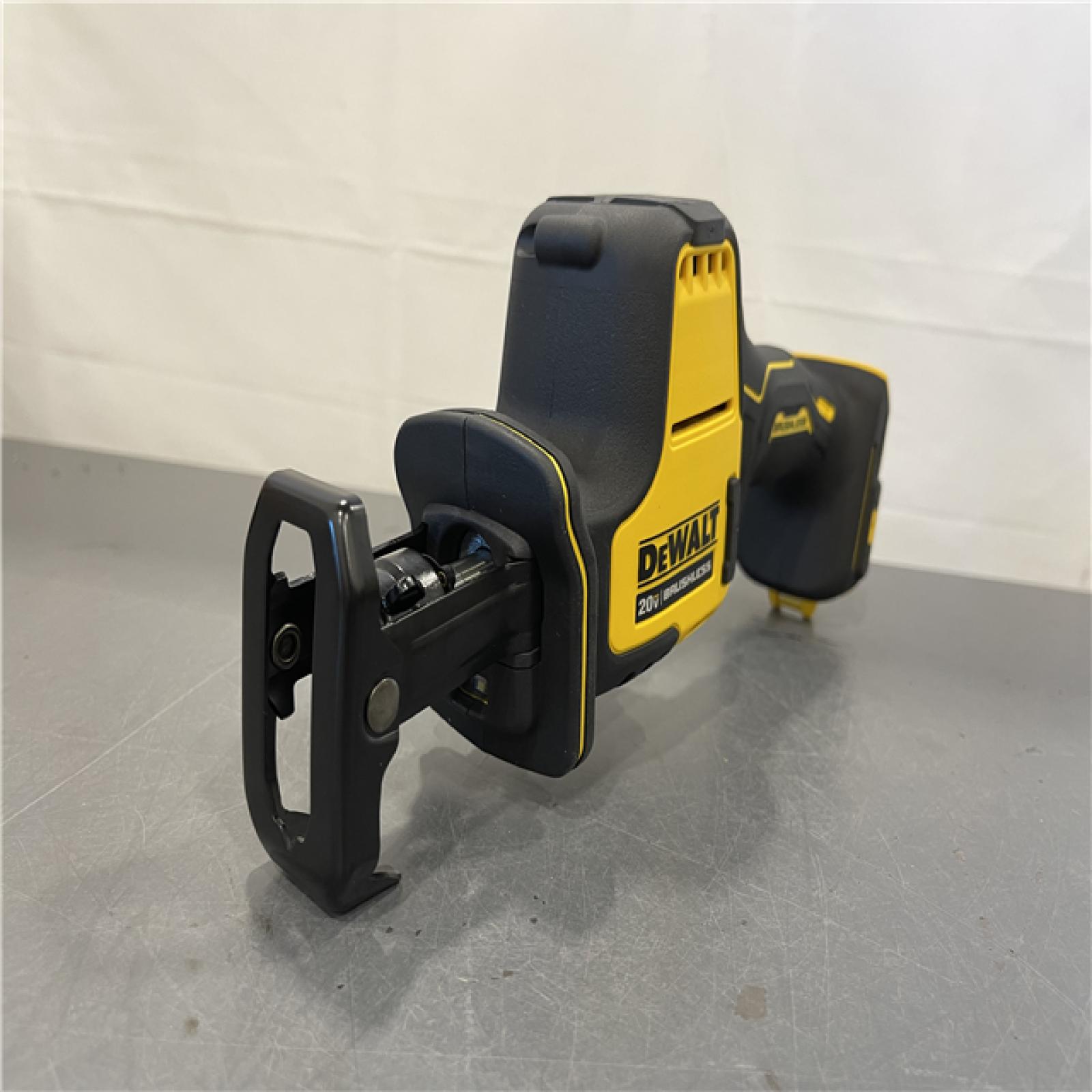 AS-IS - DEWALT 20-Volt MAX Lithium-Ion Cordless 7-Tool Combo Kit