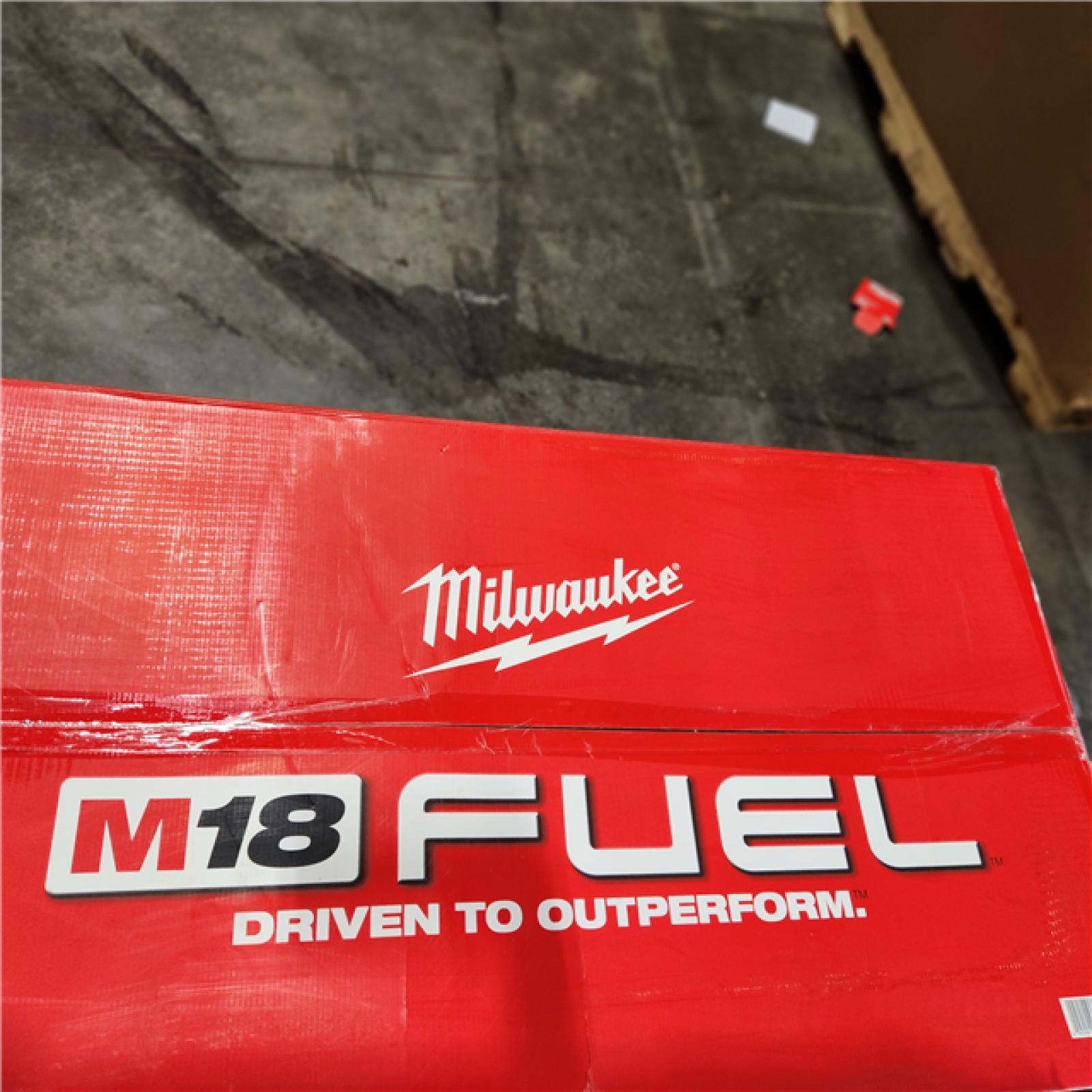 NEW- M18 FUEL Brushless Cordless 21 in. Walk Behind Dual Battery Self-Propelled Mower W/(2) 12.0Ah Battery and Rapid Charger