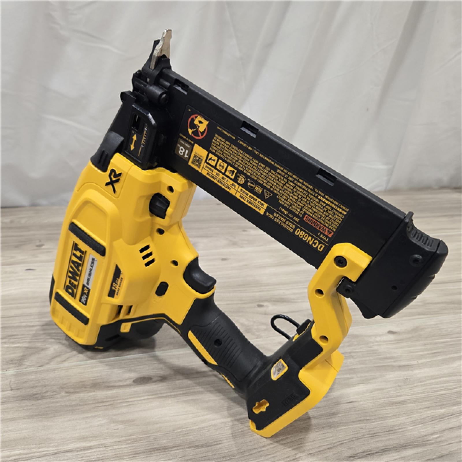 AS-IS DeWalt 20V MAX XR Cordless 18-Gauge Brad Nailer (Tool Only)