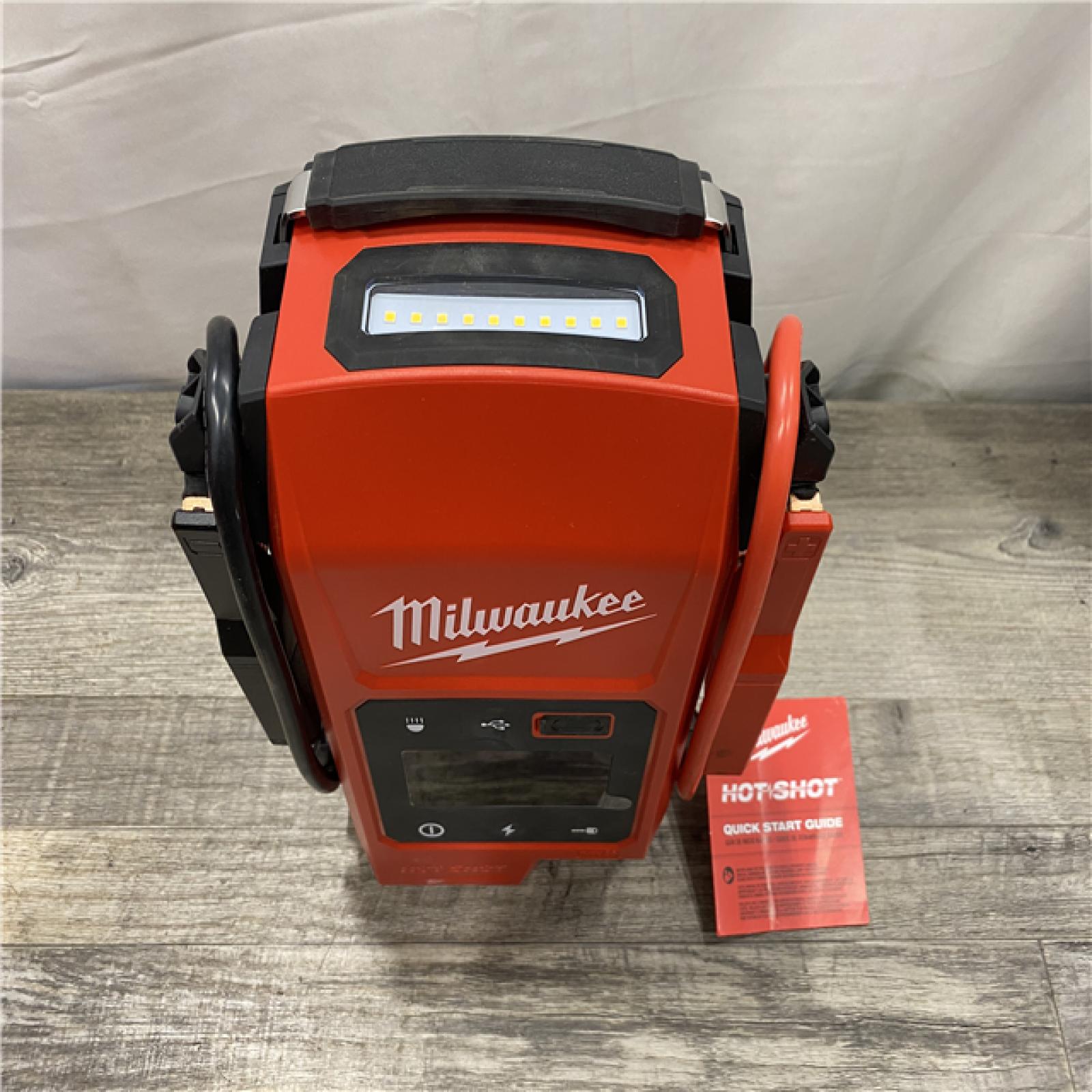 AS-IS Milwaukee 18V Lithium-Ion Cordless 2000 Peak Amp HOTSHOT Jump Starter (Tool-Only)