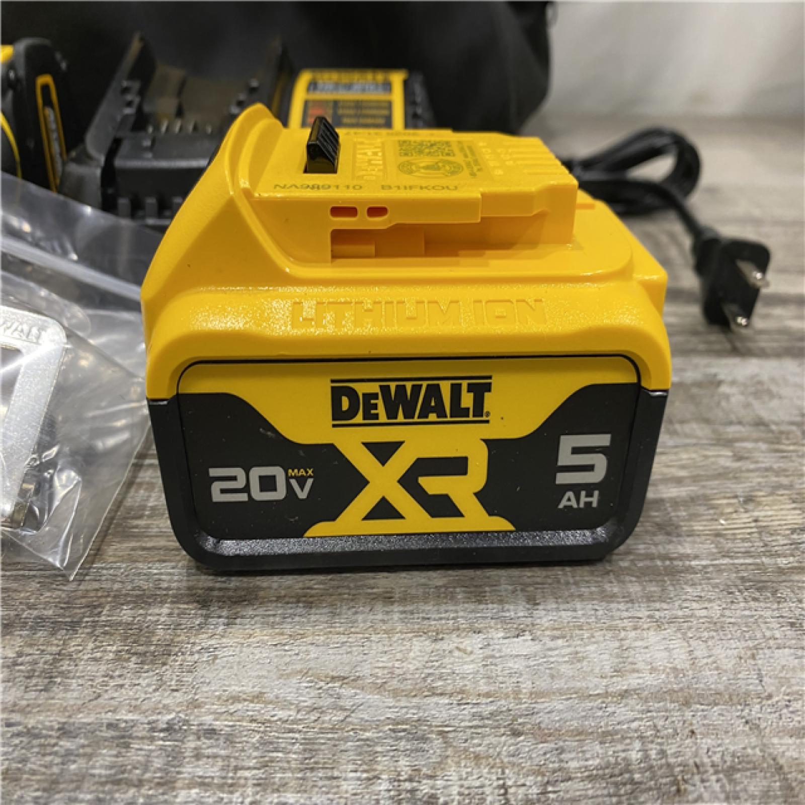 AS-IS DEWALT ATOMIC 20V MAX Lithium-Ion Cordless 1/4 in. Brushless Impact Driver Kit
