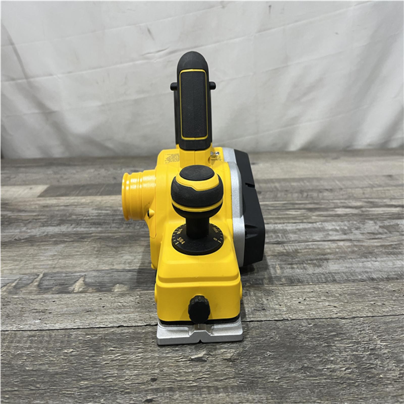 AS-IS DEWALT 20V MAX XR Cordless Brushless 3-1/4 in. Planer (Tool Only)