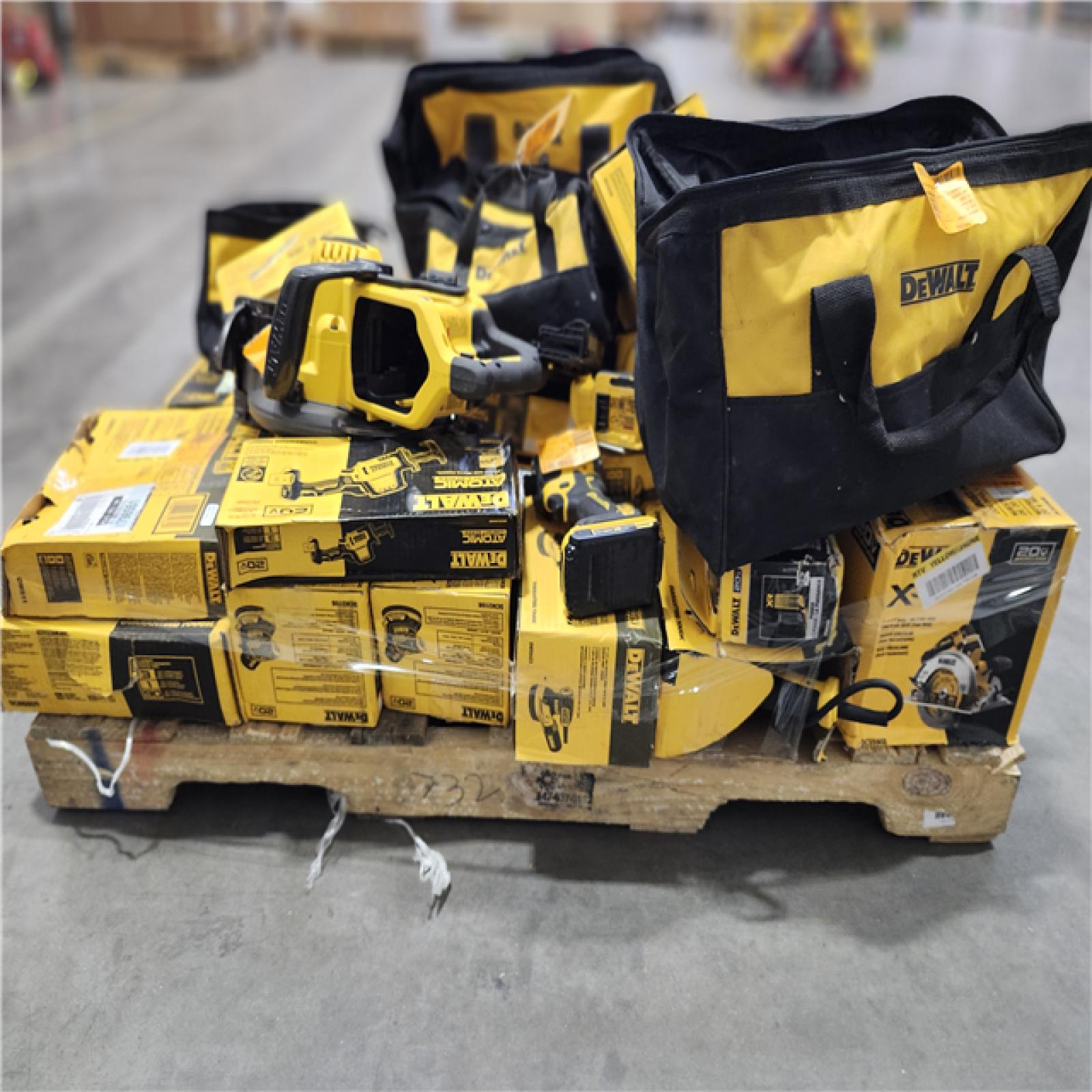 Dallas Location - As-Is DEWALT Tool Pallet