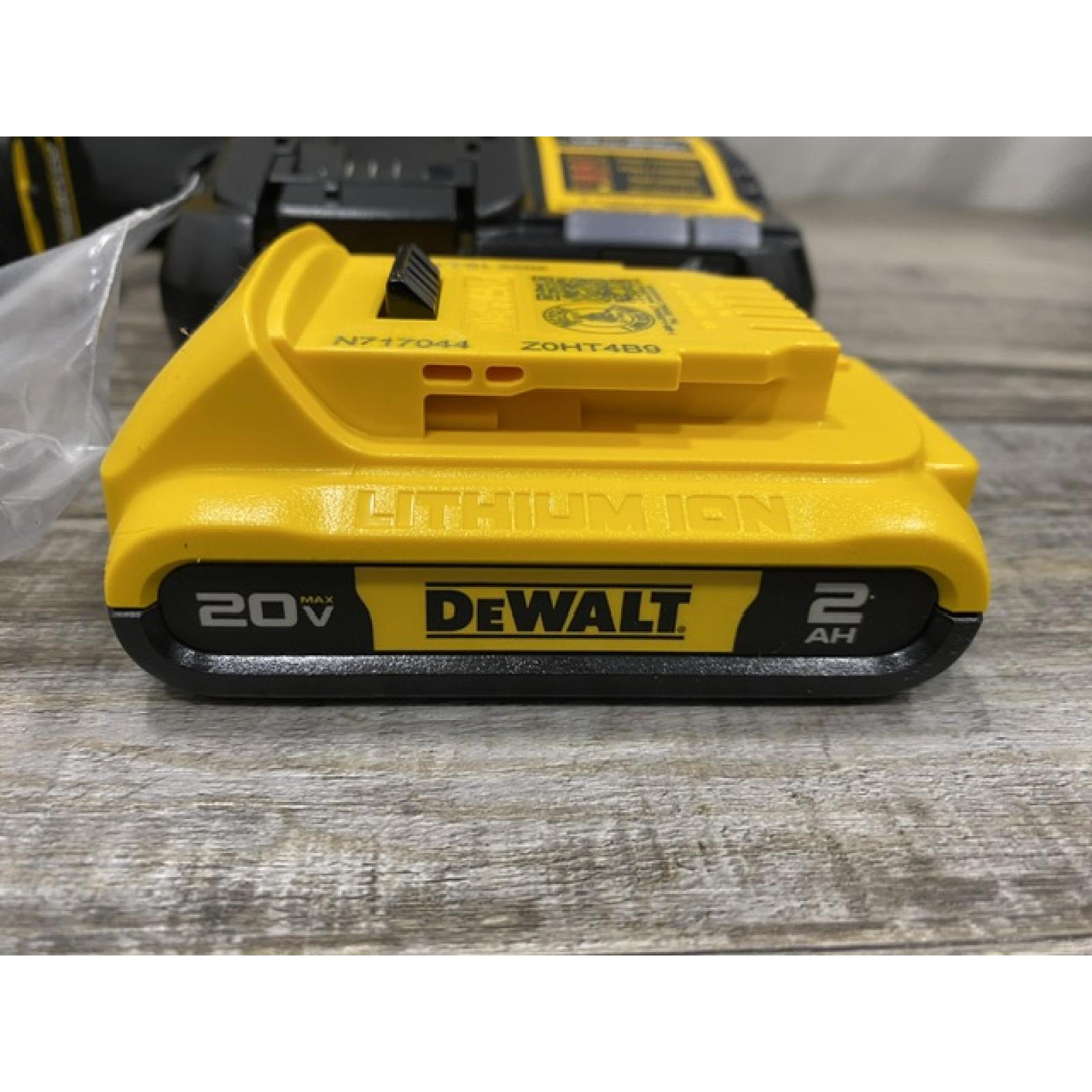 AS-IS DEWALT Atomic 20V Max Lithium-Ion Brushless Cordless Compact 1/4 in. Impact Driver Kit