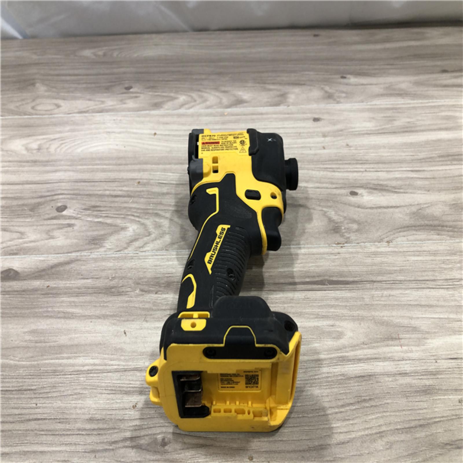 AS-IS DEWALT 20V MAX* XR Cordless 1/4 Quiet Hydraulic Impact Driver (Tool-Only)