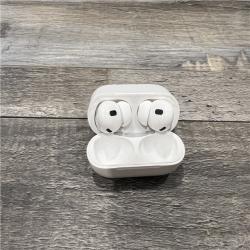 AirPods Pro (2nd Generation) with MagSafe Case