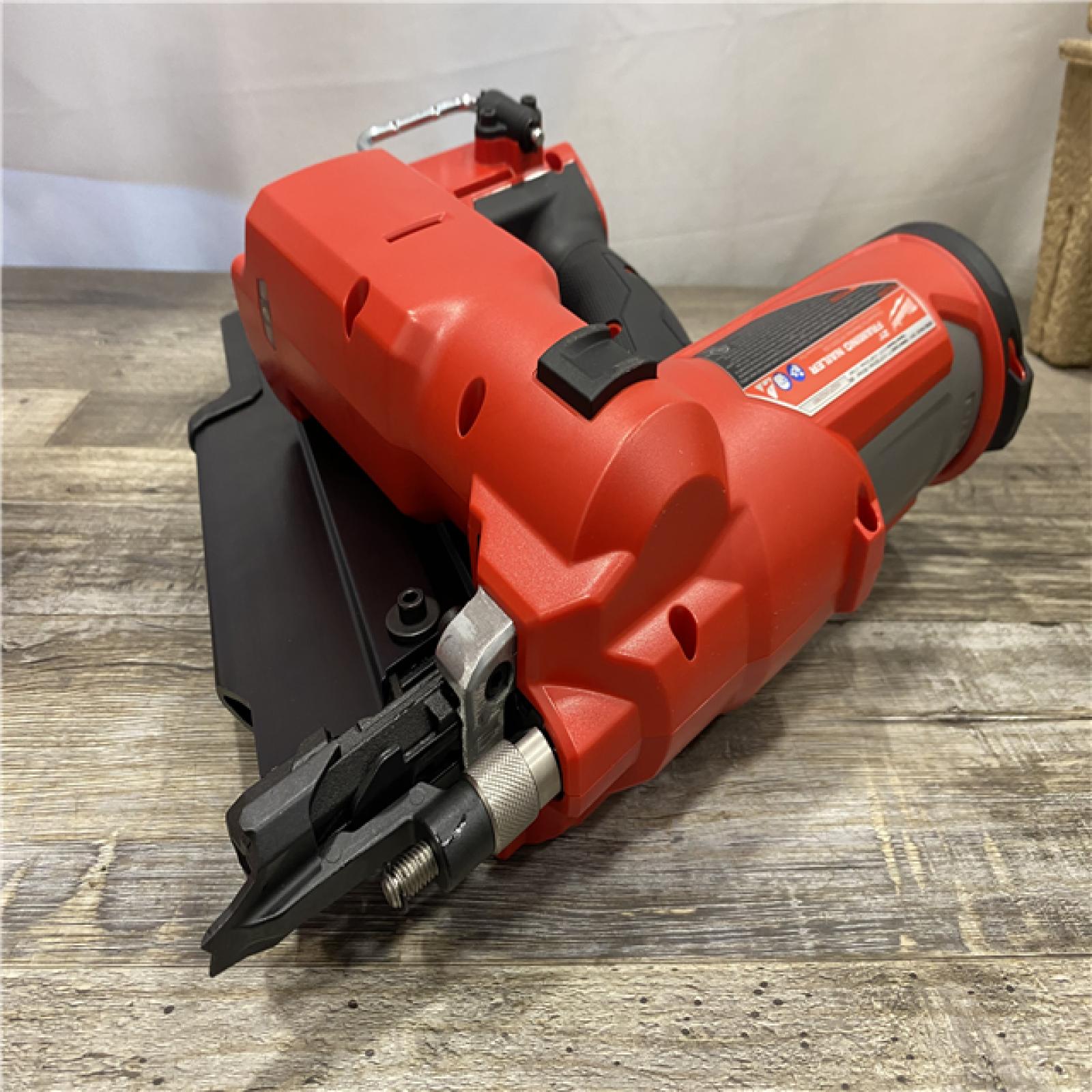 AS-IS Milwaukee FUEL 3-1/2 in. 18-Volt 21-Degree Lithium-Ion  (Tool-Only)