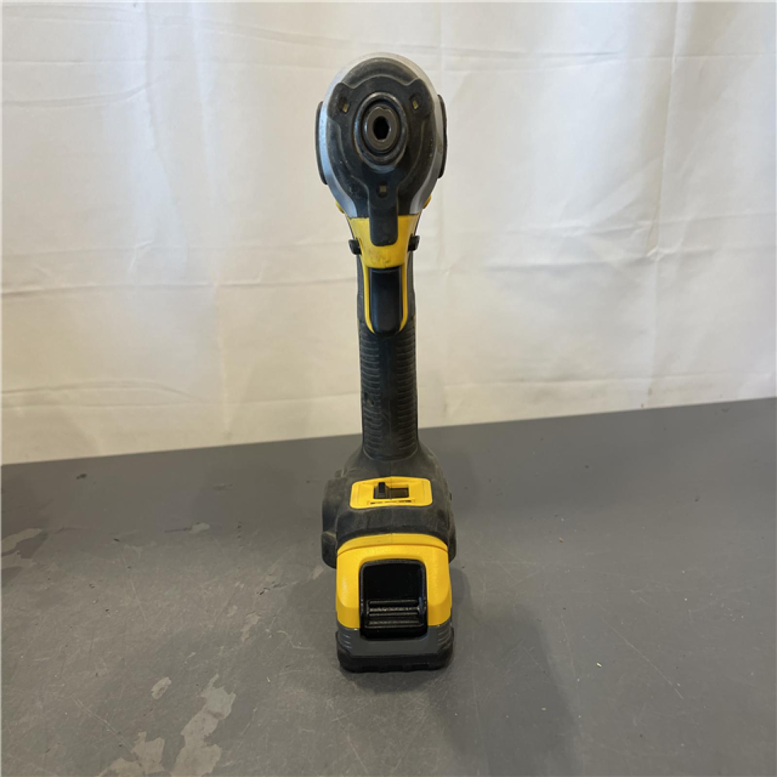 AS-IS - DEWALT 20V Cordless Compact Impact Driver 20V MAX POWERSTACK Battery Starter Kit
